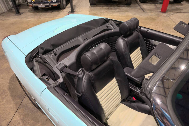 2003 Ford Thunderbird Deluxe