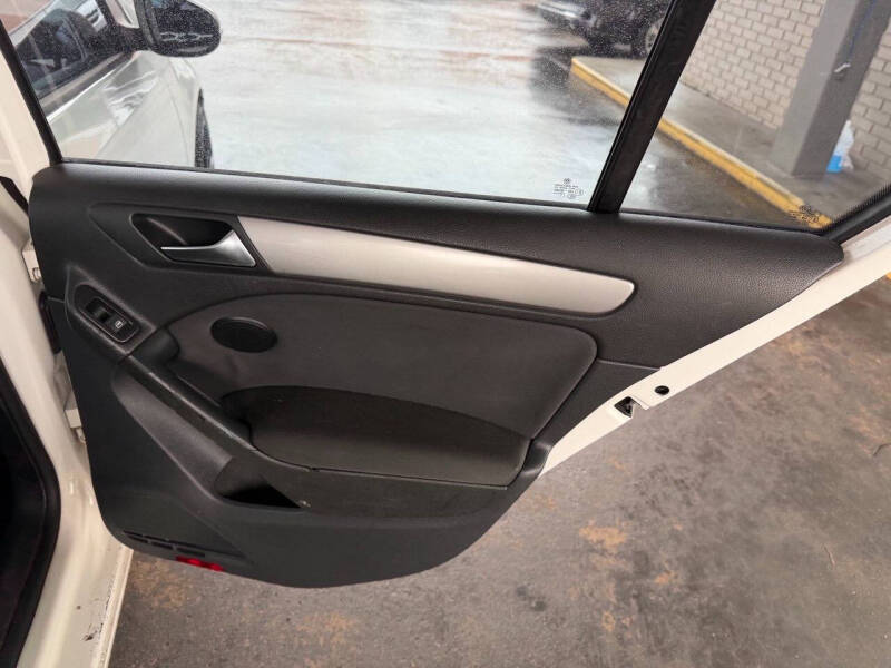 2013 Volkswagen Golf 2.5L