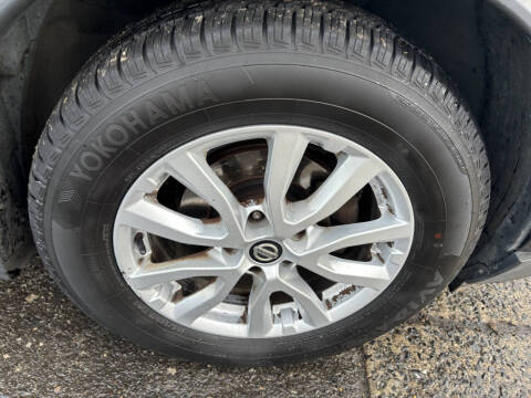 2018 Nissan Rogue SV