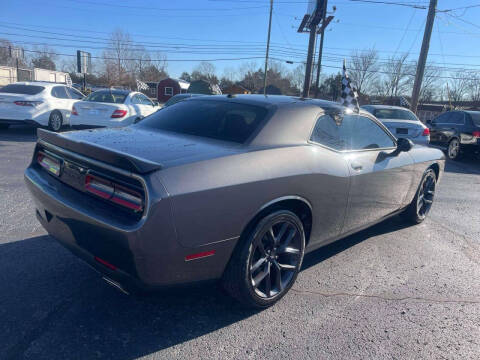 2022 Dodge Challenger SXT