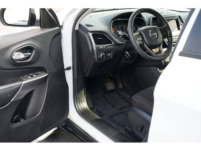 2020 Jeep Cherokee Latitude