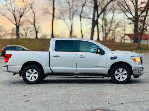2017 Nissan Titan SV