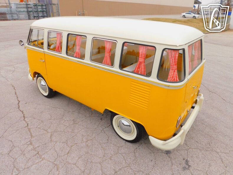 1975 Volkswagen Type 2
