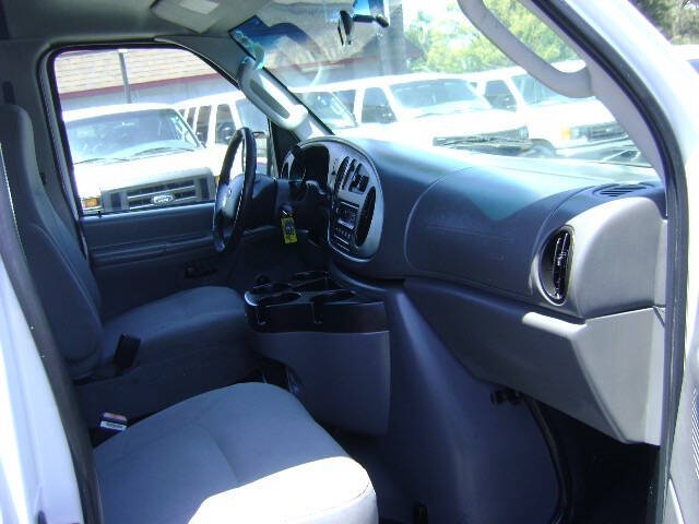 2006 Ford E-Series E-250