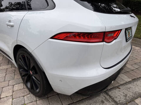 2018 Jaguar F-PACE S