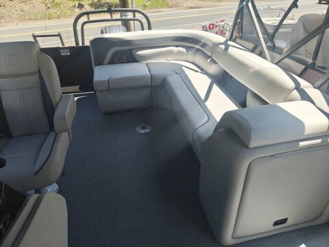 2025 Godfrey Sweetwater 2286 C 27 In. Packa