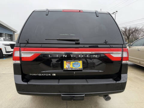 2017 Lincoln Navigator L Select