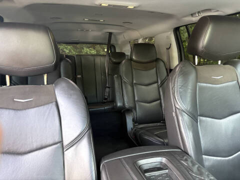 2017 Cadillac Escalade ESV Luxury