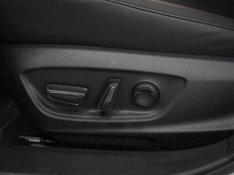 2025 Toyota Prius Plug-in Hybrid XSE