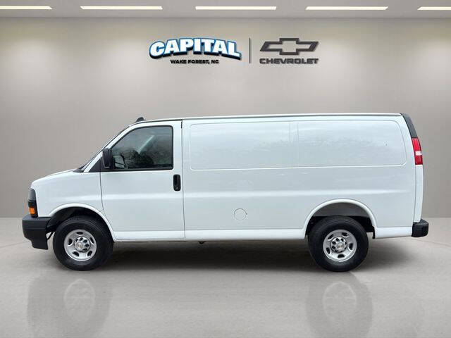 2025 Chevrolet Express 2500