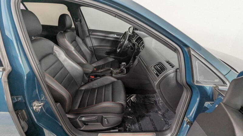 2018 Volkswagen Golf GTI SE