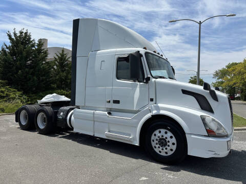 2017 Volvo VNL