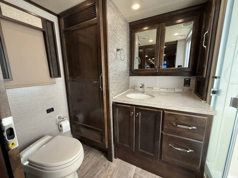 2020 Tiffin Allegro RED