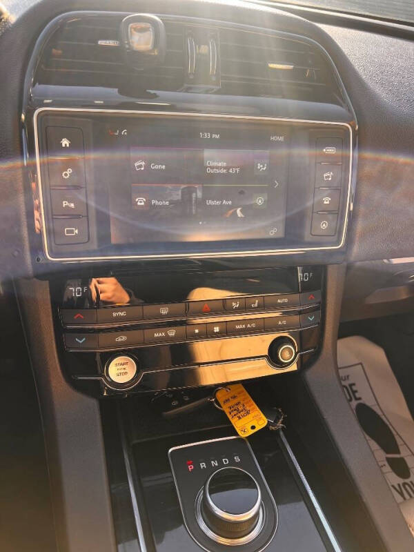 2018 Jaguar F-PACE 35t Prestige