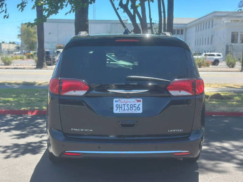 2017 Chrysler Pacifica Limited