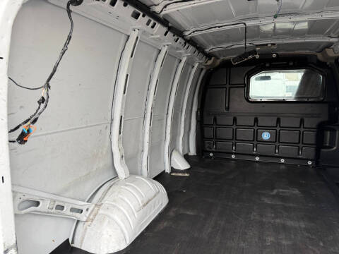 2022 Chevrolet Express 3500