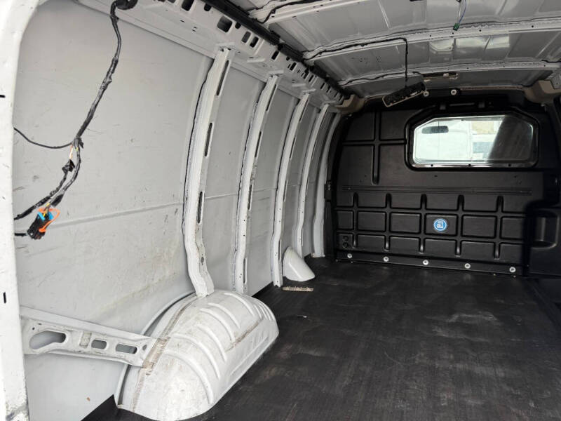 2022 Chevrolet Express 3500