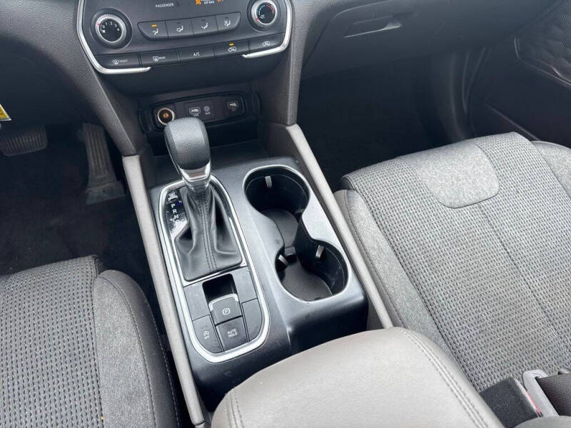2020 Hyundai Santa Fe SE