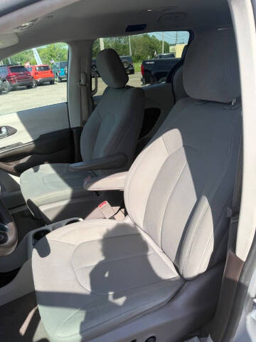 2017 Chrysler Pacifica Touring