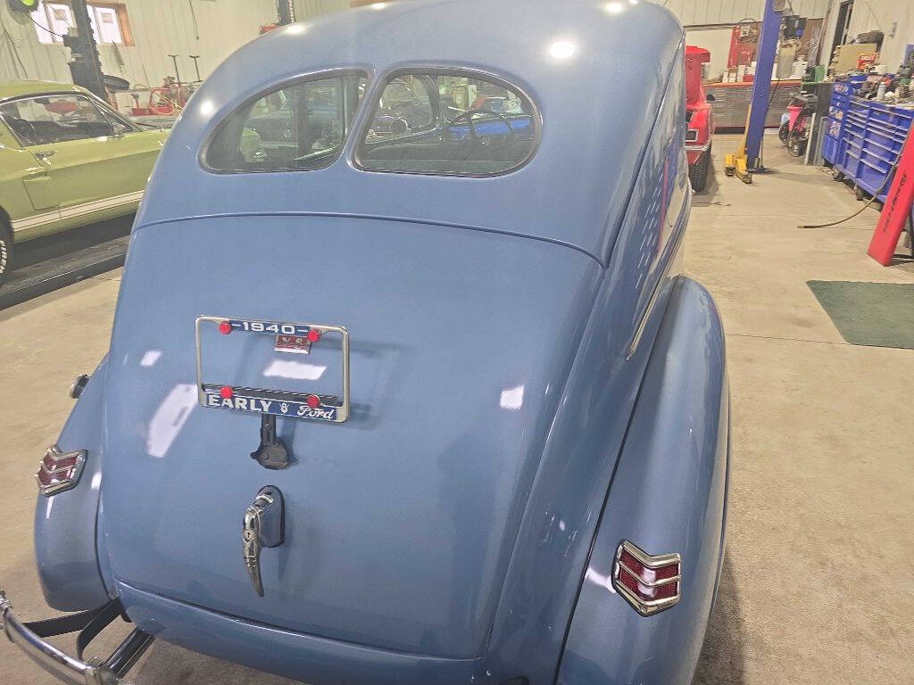 1940 Ford DELUXE V8 13