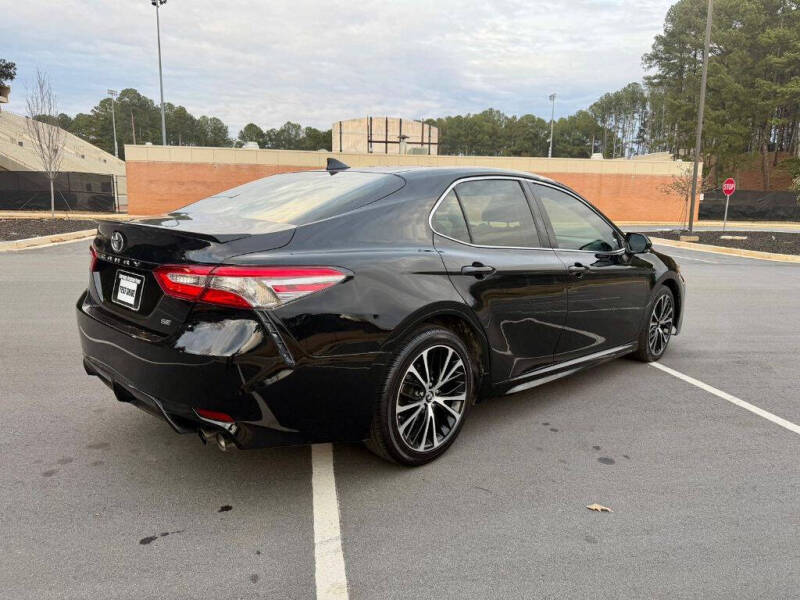 2019 Toyota Camry SE