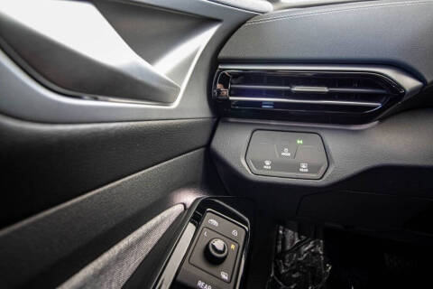 2025 Volkswagen ID.4 Pro