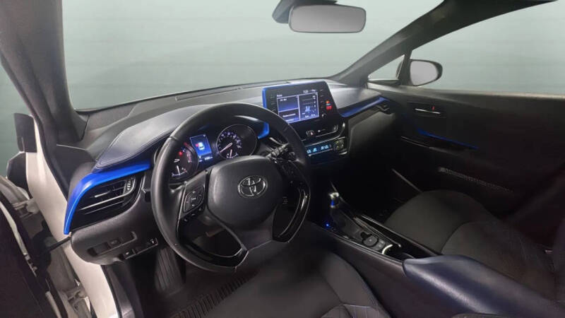 2021 Toyota C-HR XLE