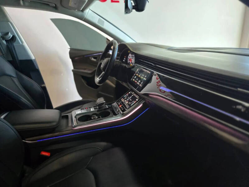 2020 Audi Q8 quattro Prestige 55 TFSI