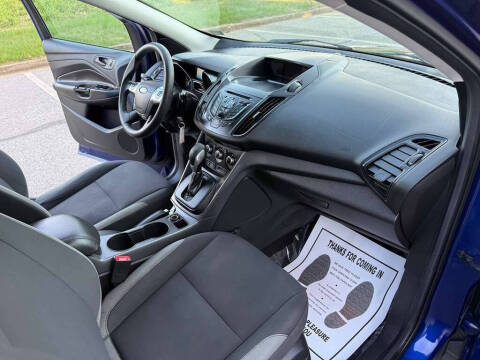 2016 Ford Escape S