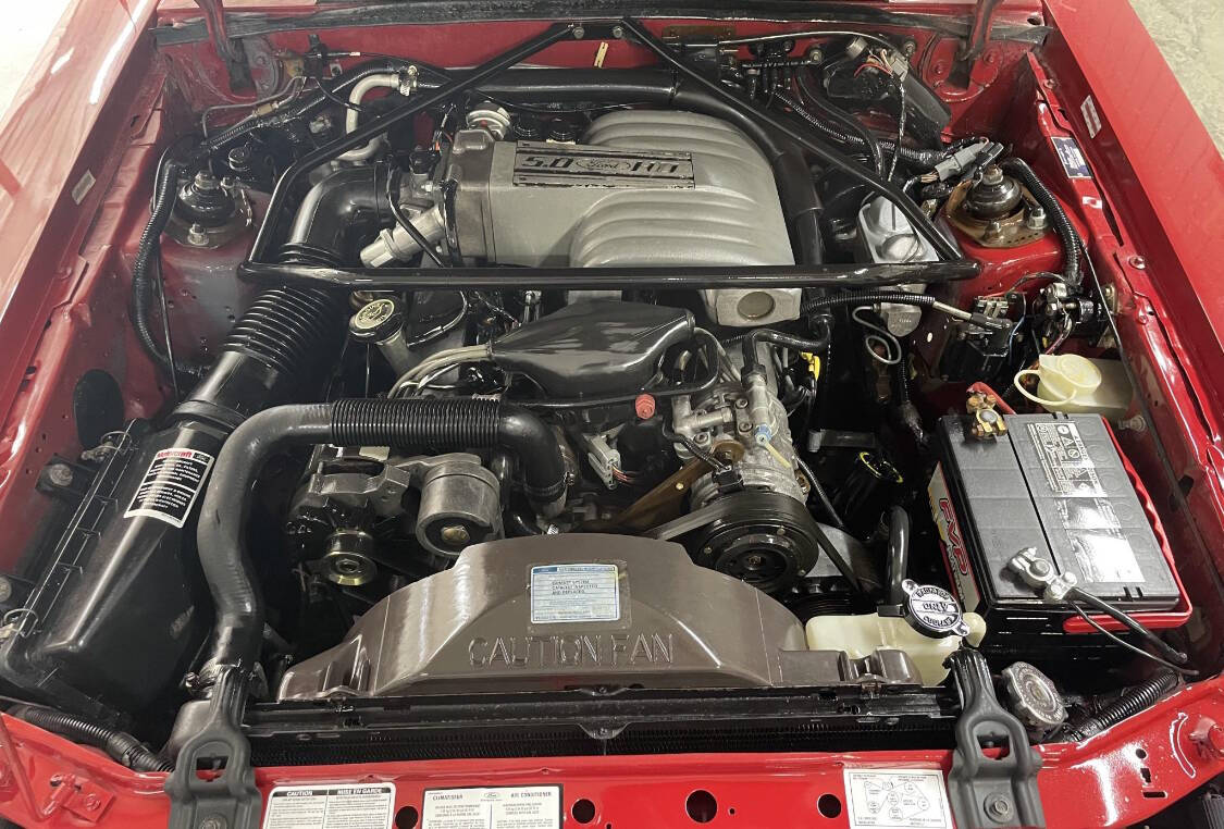 1988 Ford Mustang 10