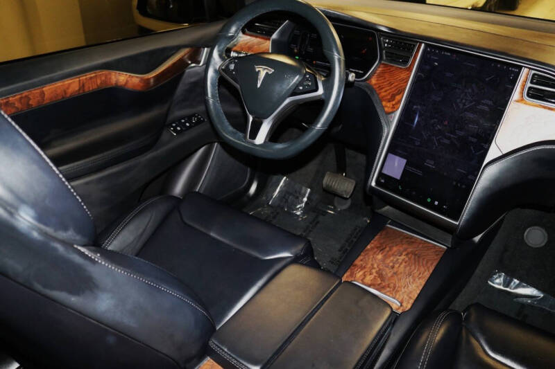 2020 Tesla Model X Long Range