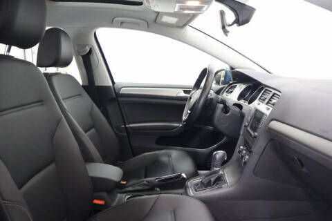 2017 Volkswagen Golf TSI Wolfsburg Edition