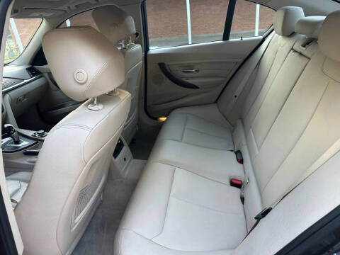 2013 BMW 3 Series 328i