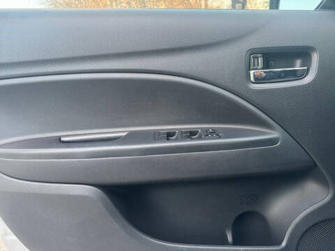 2015 Mitsubishi Mirage ES