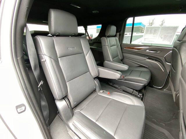 2023 Cadillac Escalade ESV Luxury