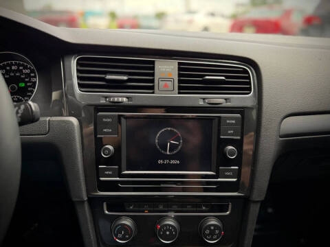 2021 Volkswagen Golf TSI
