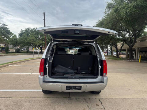 2013 Cadillac Escalade Luxury