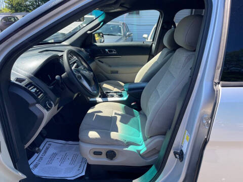 2015 Ford Explorer