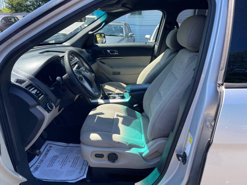 2015 Ford Explorer