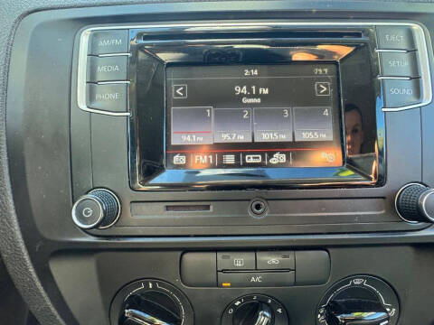 2016 Volkswagen Jetta