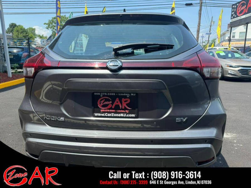 2021 Nissan Kicks SV