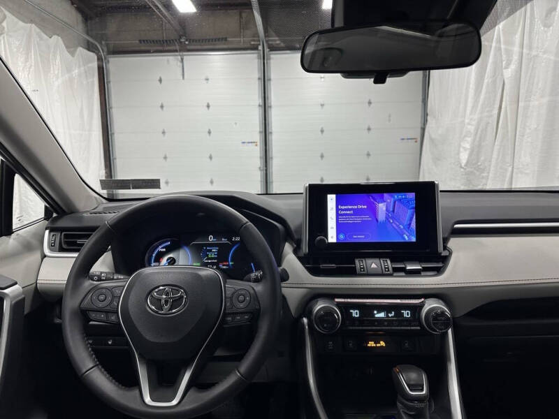 2025 Toyota RAV4 Hybrid XLE Premium