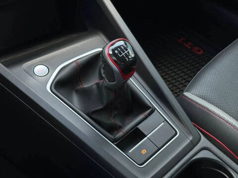 2022 Volkswagen Golf GTI Autobahn