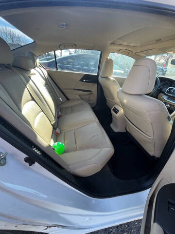 2015 Honda Accord Hybrid for sale at Gator's Auto Sales in Garland TX
