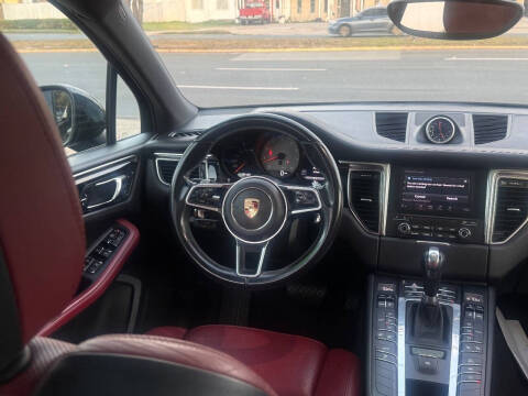 2017 Porsche Macan S