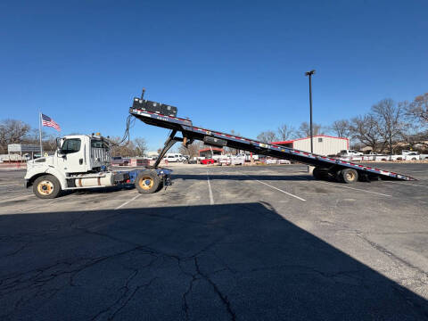 2017 Freightliner M2 112