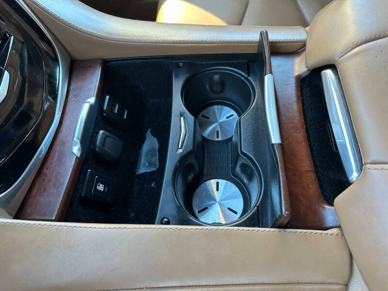 2017 Cadillac Escalade ESV Platinum