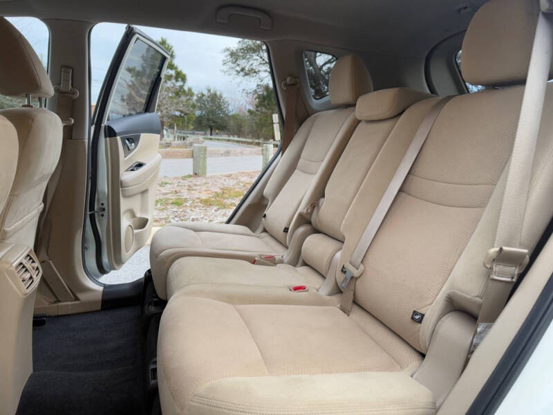 2016 Nissan Rogue SV