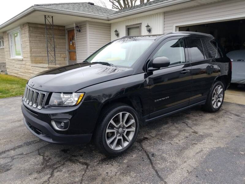 2017 Jeep Compass for sale at CALDERONE CAR & TRUCK in Whiteland IN