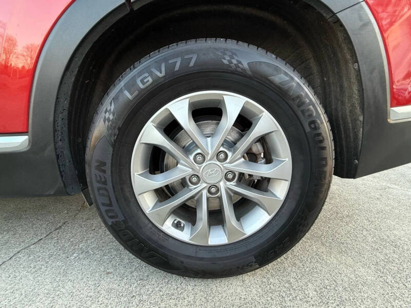 2019 Hyundai Santa Fe SE 2.4L